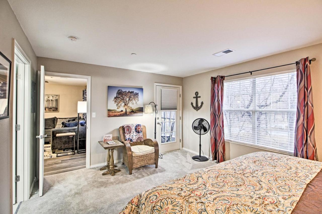Updated Lake Taneycomo Condo With Screened Porch! Брэнсон Экстерьер фото
